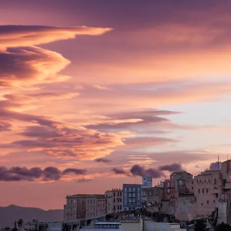 Rossini Penthouse شقة كالياري